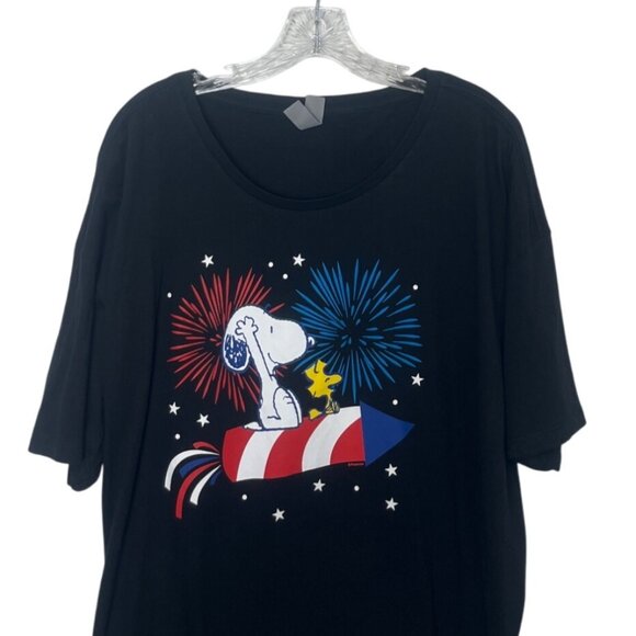 Snoopy Fireworks Thirt Womens 2XL Black Instant Message - Picture 4 of 8